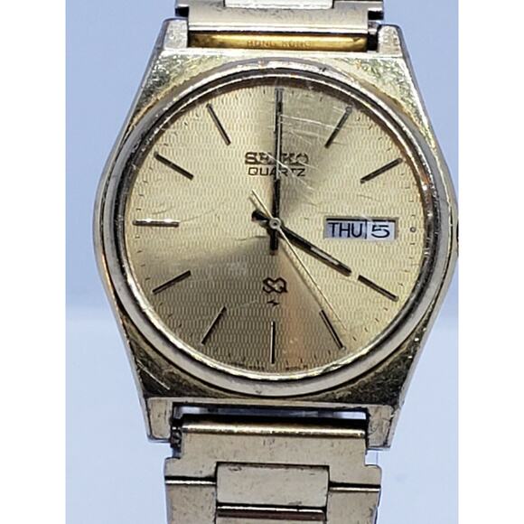 Vintage Seiko Gold Tone Men's 8009 Watch